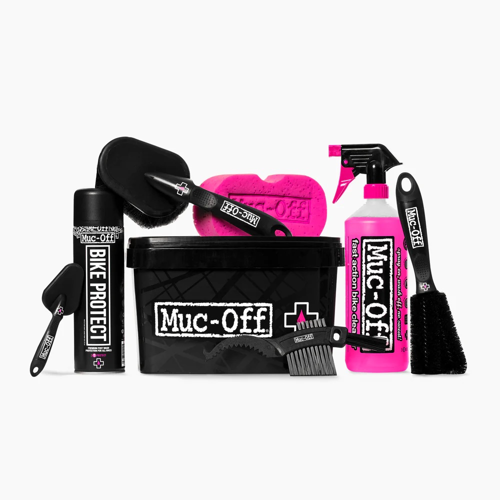 MUC-OFF Bike Care Kit: Wash, Protect and Lube, with Dry Conditions Chain  Oil